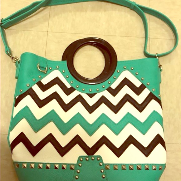 Handbags - 🆕Woman’s Fashion Bag, Sold as is.